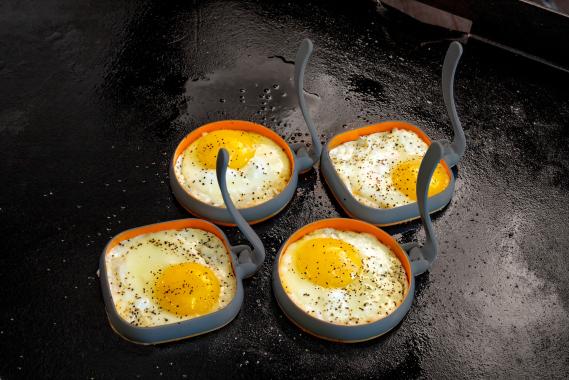 Overmoulding Silicone-Customizable liquid silicone food grade egg ring omelette maker for your local market(Image2)